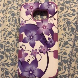 Floral purple and white s Android S7 phone case.